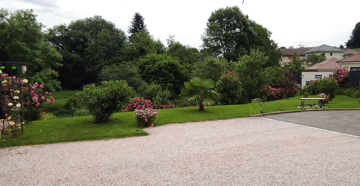 Maison à LA BATIE-DIVISIN