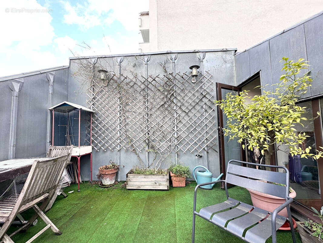 Appartement à PARIS-18E