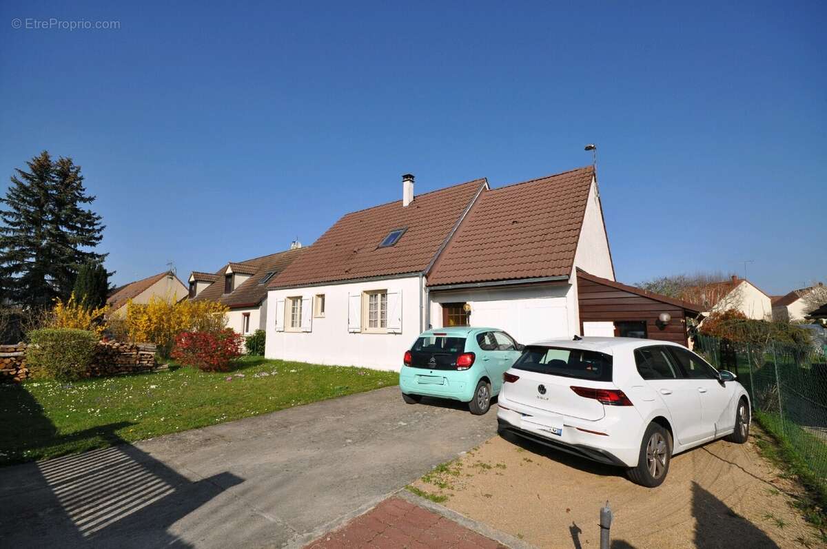 Maison à BOISSY-SOUS-SAINT-YON