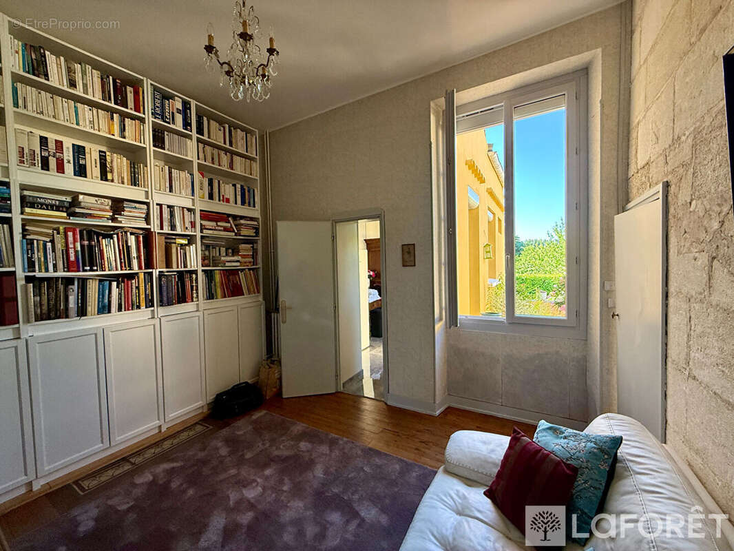 Maison de maître de 1843 - Le charme de l'ancien allié au confort moderne - photo 10