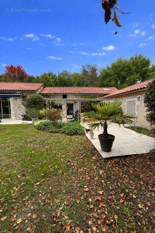 Maison à TRELISSAC