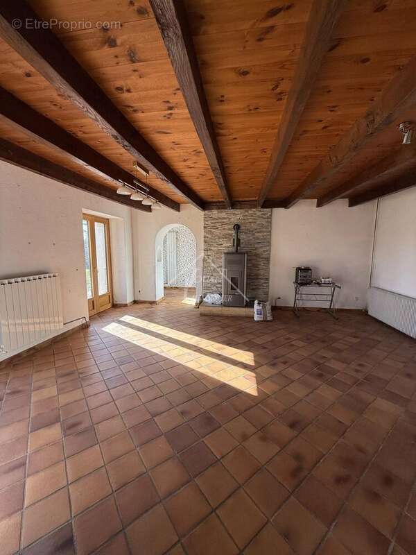 Maison à LOUROUX-DE-BEAUNE