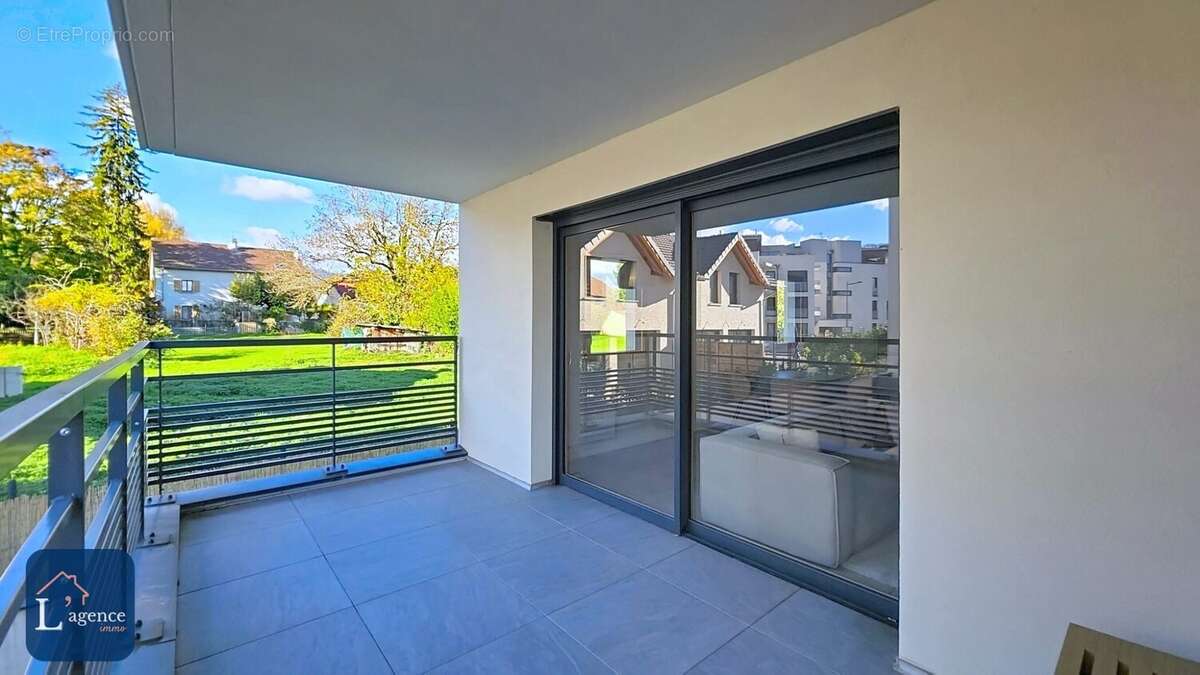 Appartement à PREVESSIN-MOENS