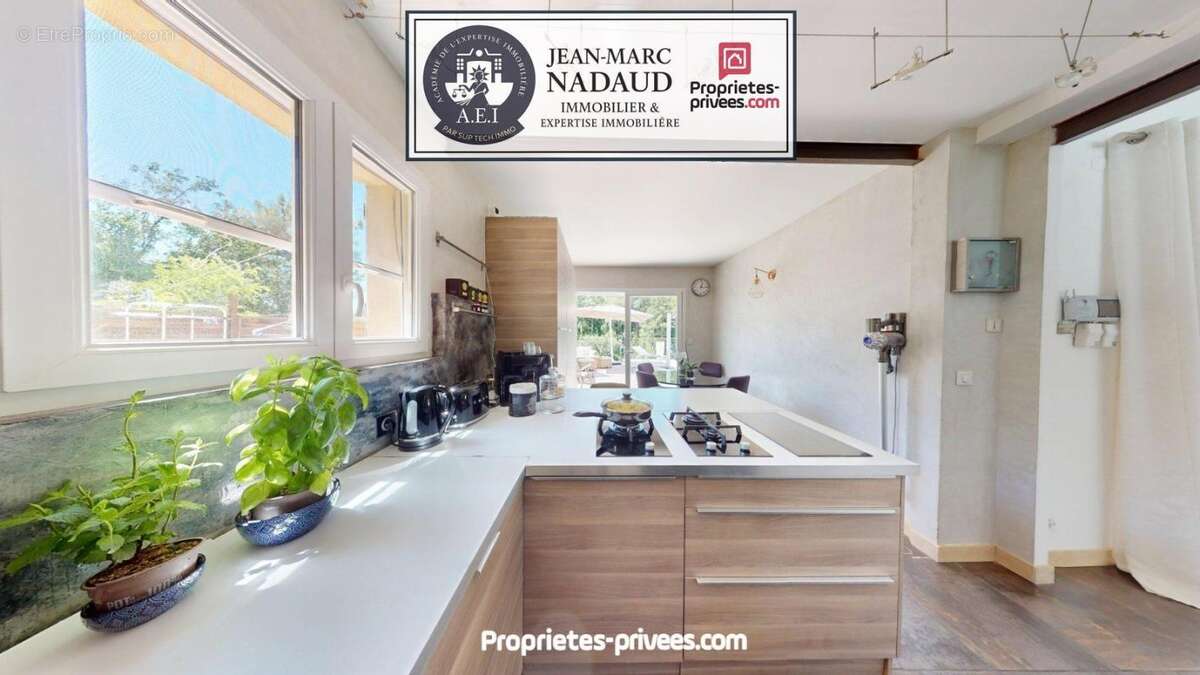 Maison à MONTAUROUX