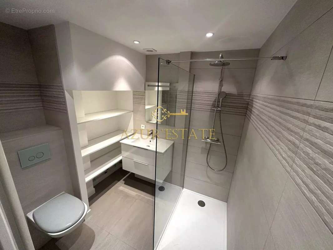 Appartement à ROQUEBRUNE-CAP-MARTIN