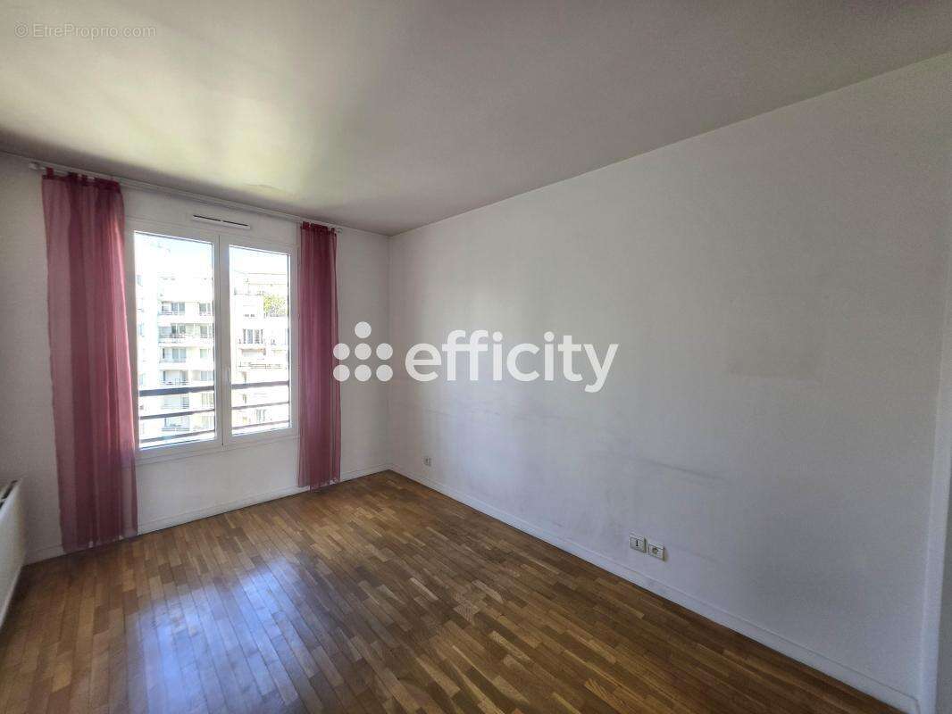 Appartement à ISSY-LES-MOULINEAUX
