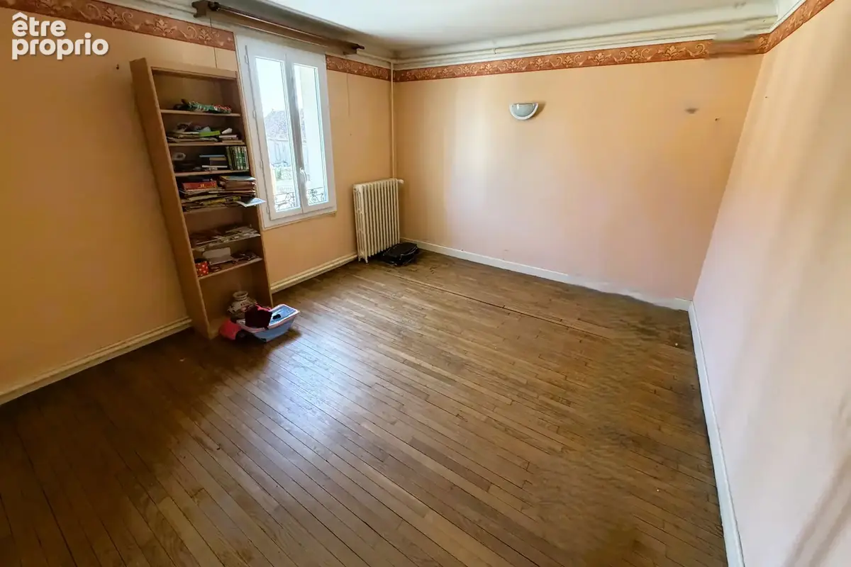 Grande maison de bourg avec nombreuses dépendances   Idéal investisseurs - photo 16