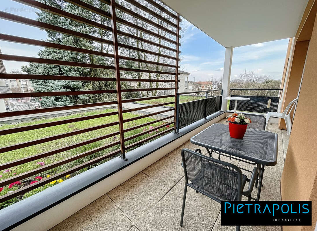 Appartement à JASSANS-RIOTTIER