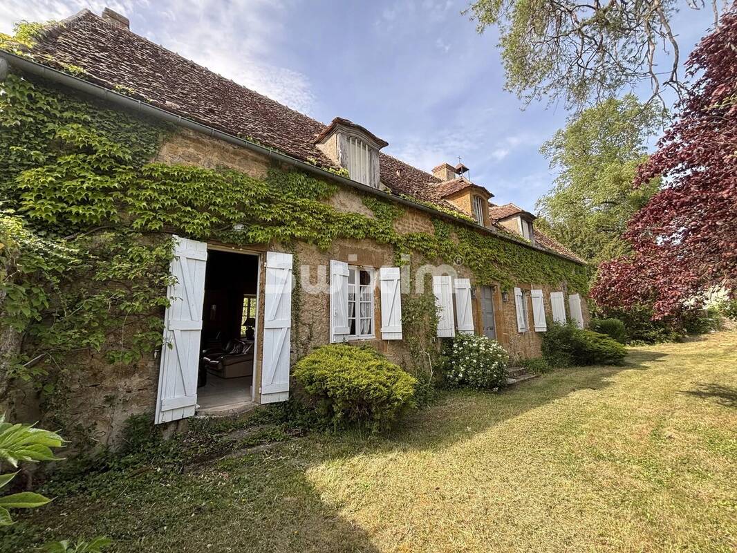 Maison à BAZOCHES