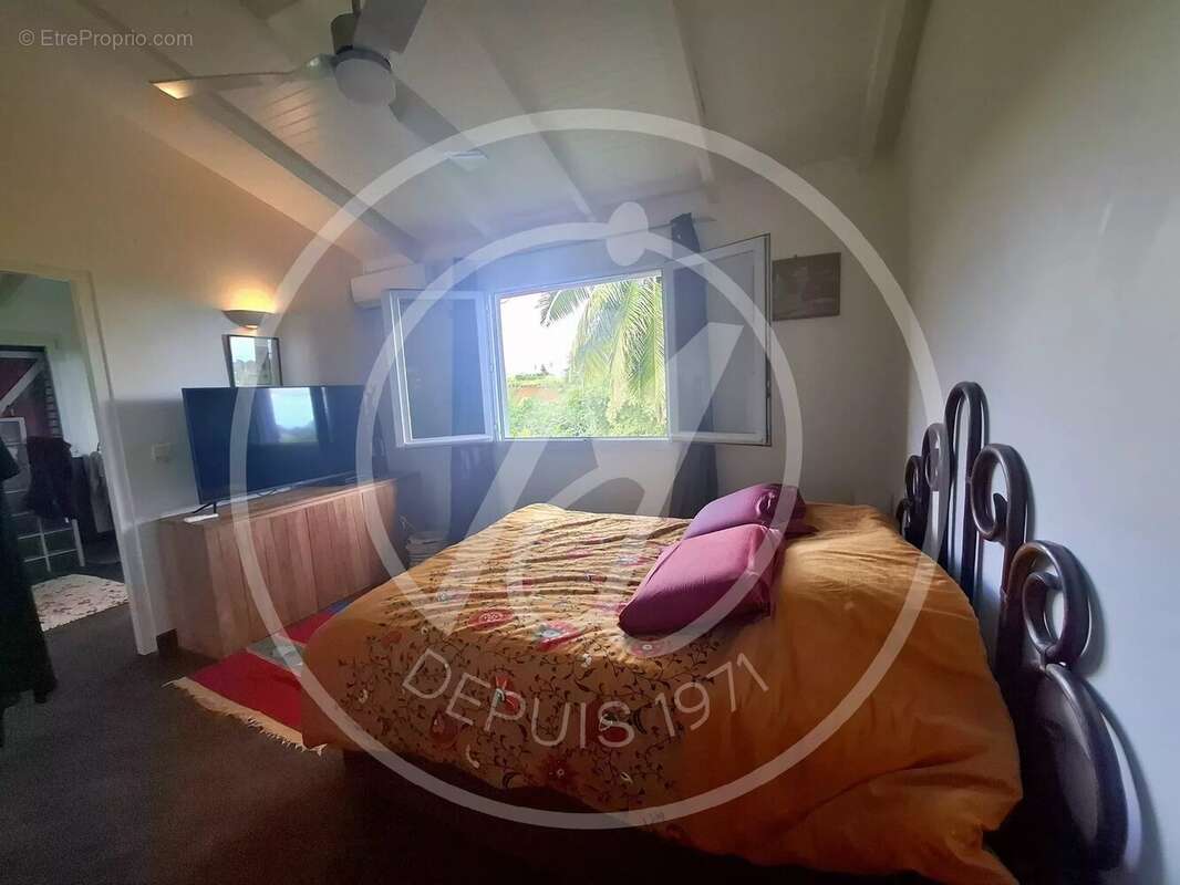 Maison à PETIT-BOURG