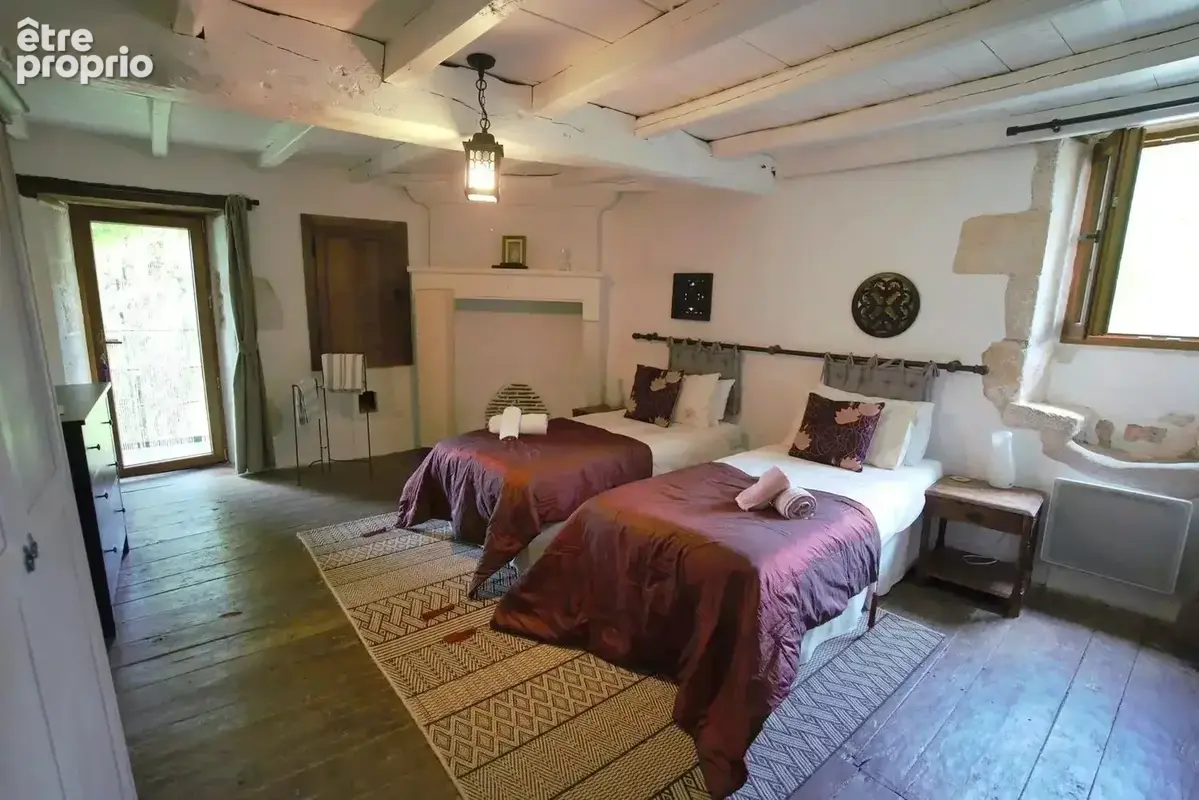 Fabuleuse maison individuelle de caractère en pierre avec piscine - photo 21