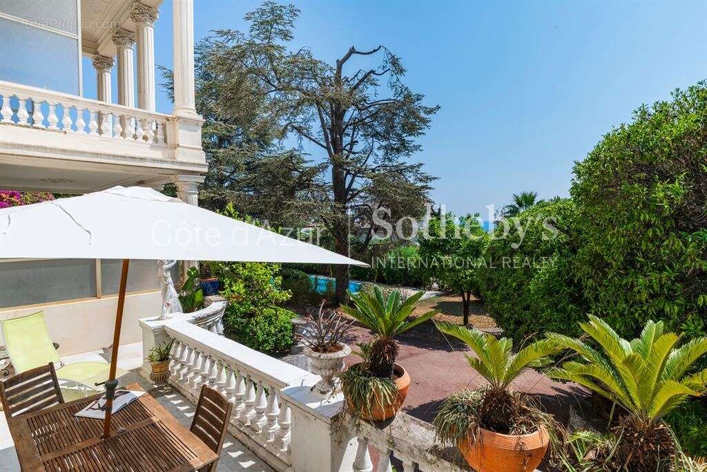Exclusivité, appartement de prestige au sein de la Villa Diano, demeure historique du Mont Boron - photo 7
