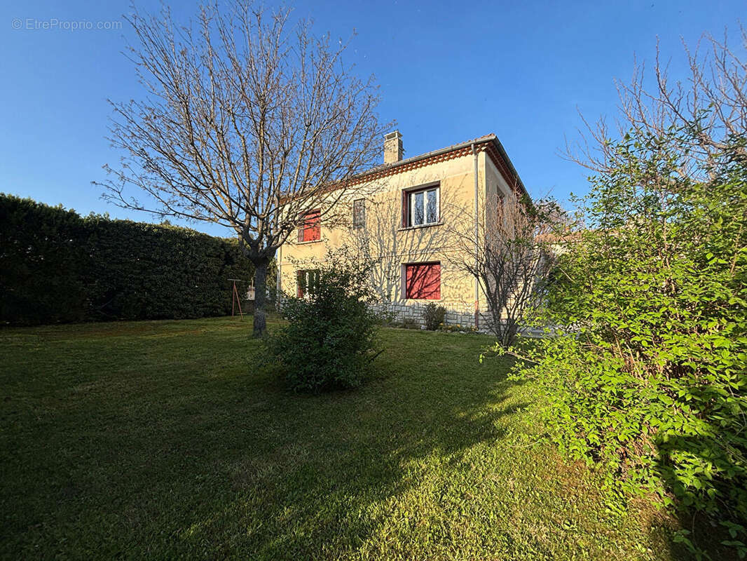 Maison à MALLEMORT