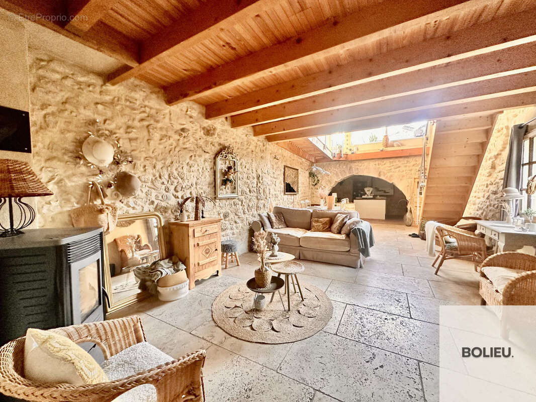 Un havre de paix aux portes d'Uzès - Piscine chauffée - Garage fermé. - photo 4
