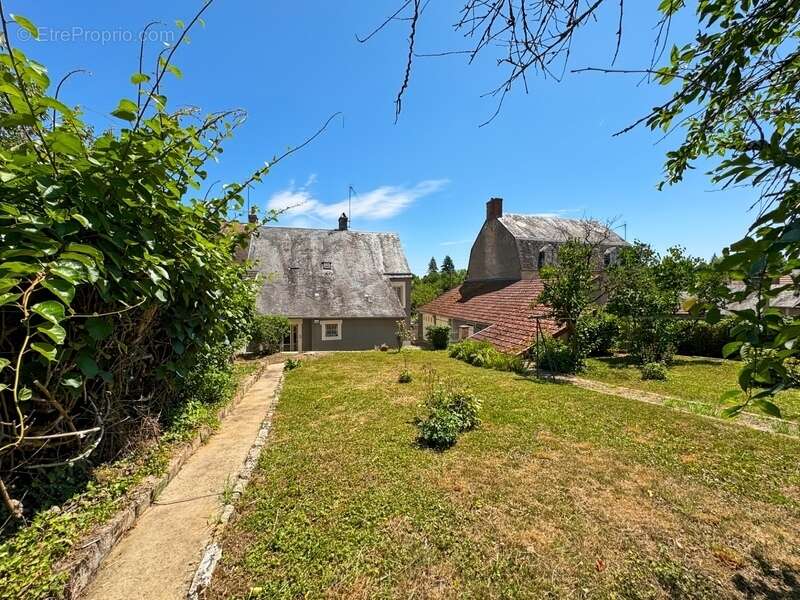 Maison à CHATILLON-EN-BAZOIS