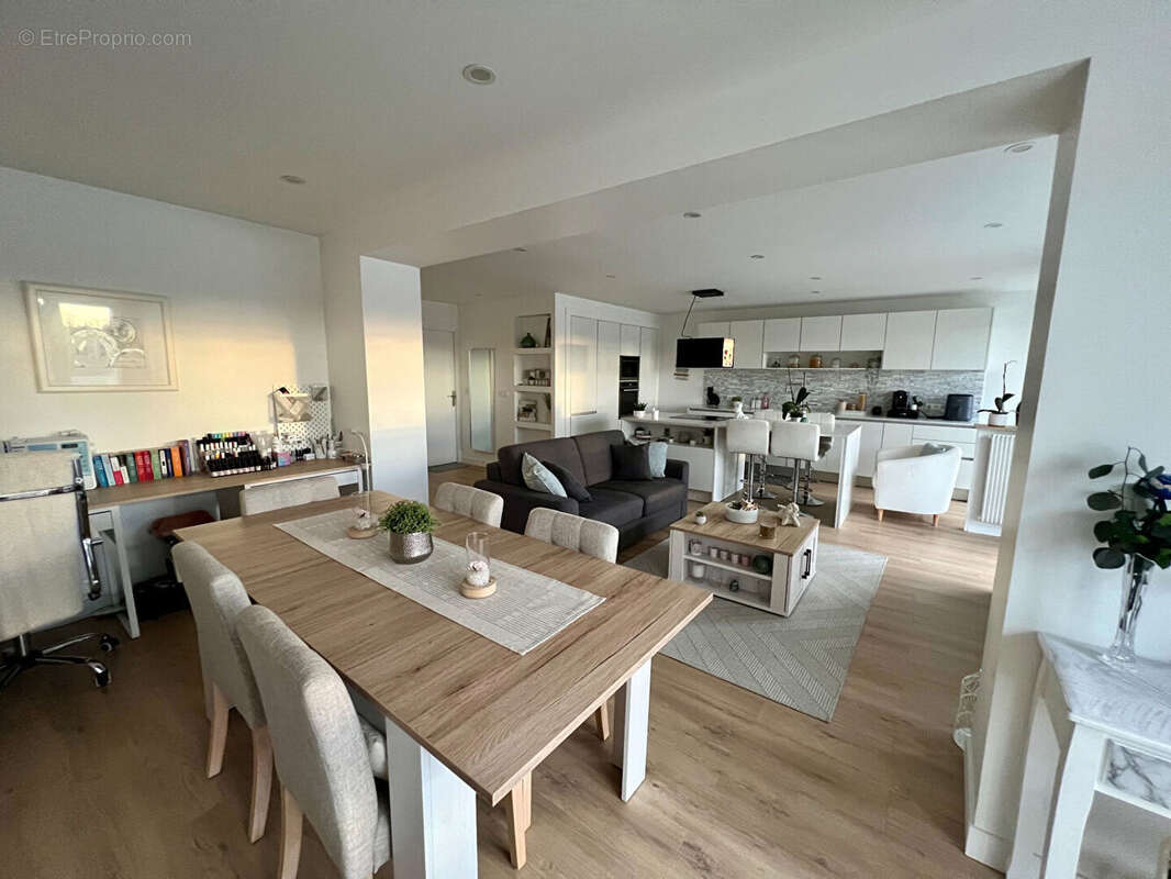 Appartement à LES ESSARTS-LE-ROI