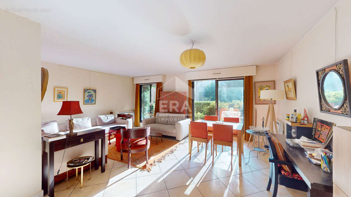 Appartement à PARIS-19E