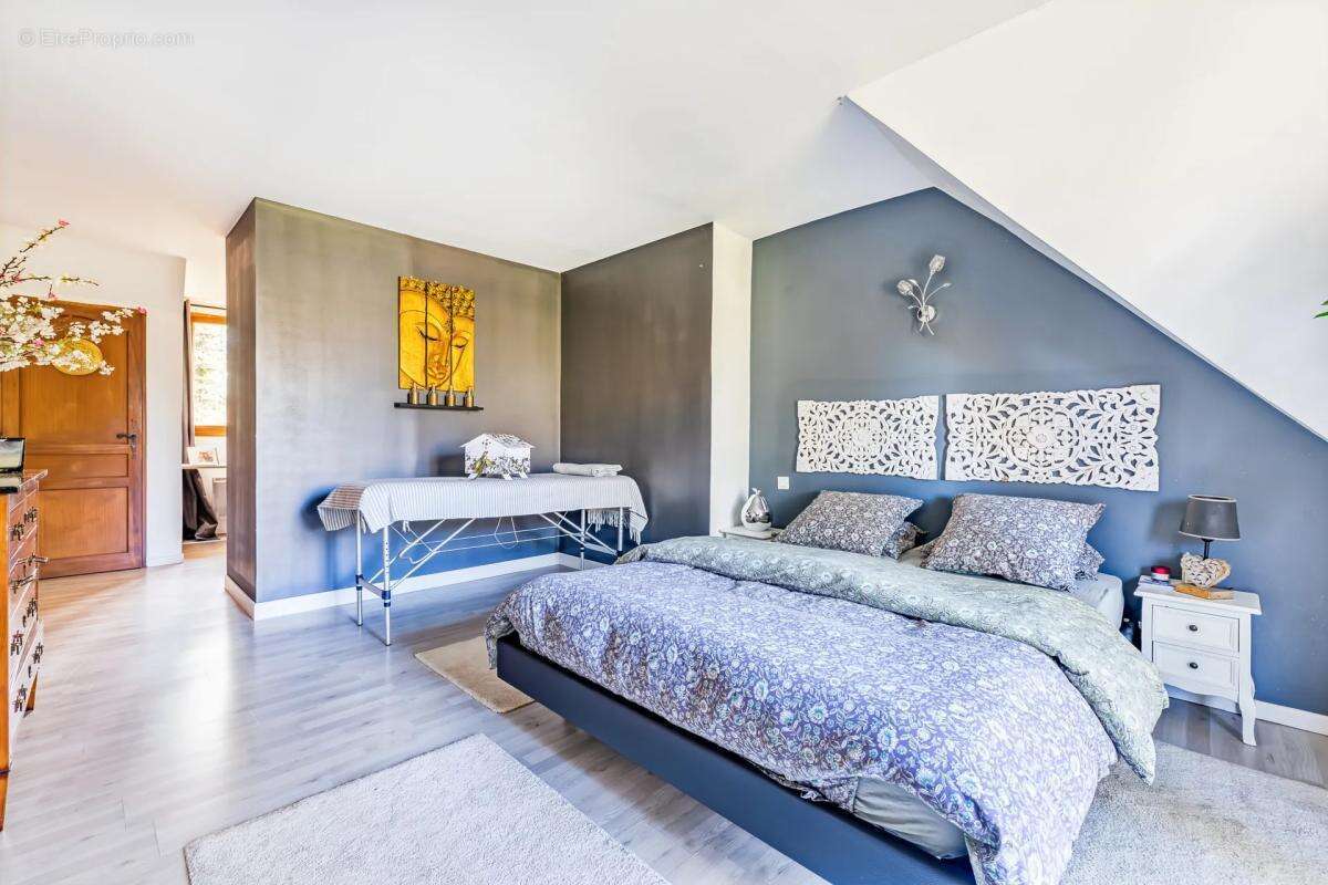 Maison à SAINT-FARGEAU-PONTHIERRY