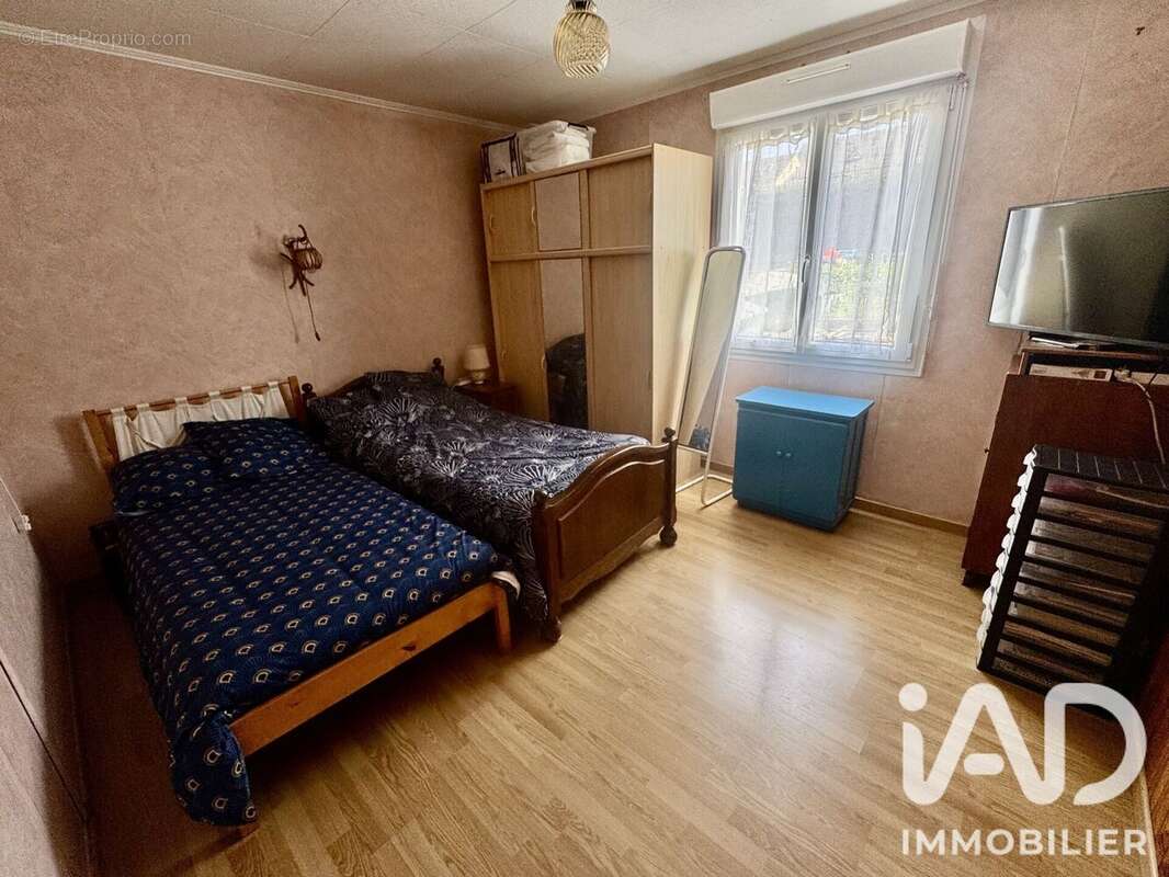 Maison 89 m² à Equeurdreville-Hainneville  - photo 9