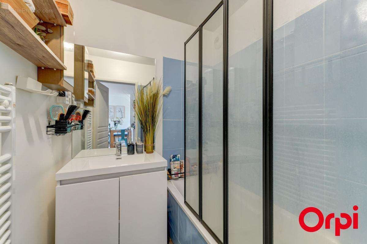 Appartement à LYON-9E