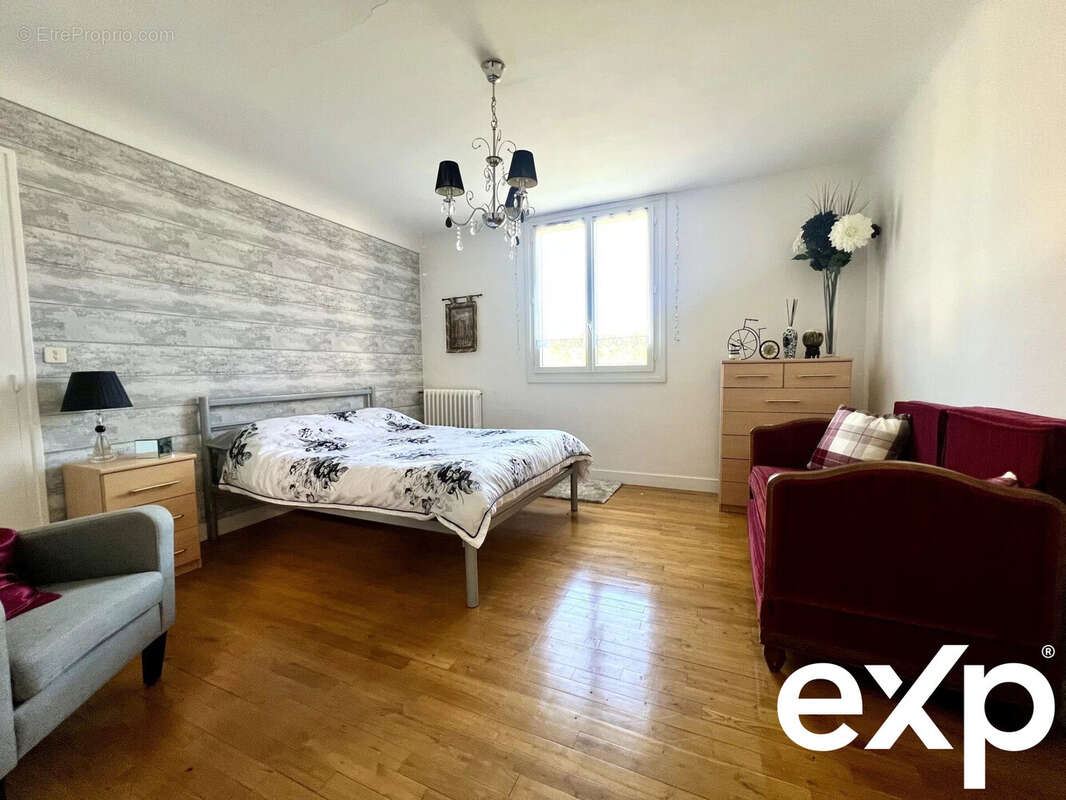 Maison à SAINT-MESMIN