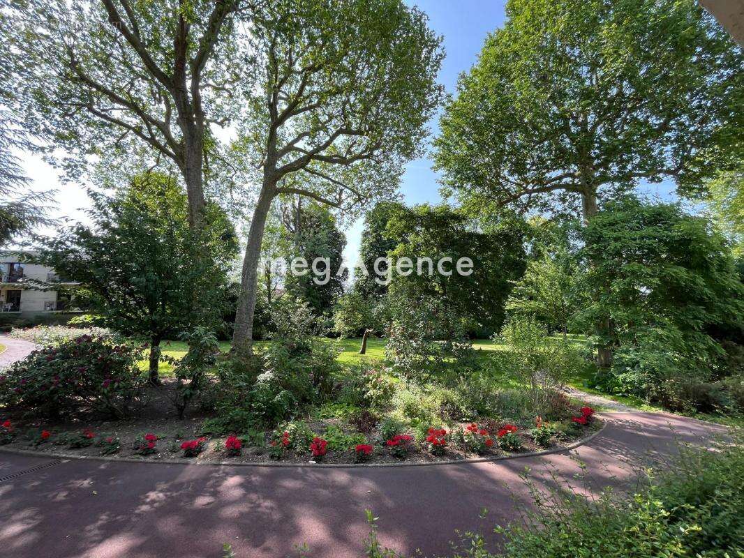 Appartement à SAINT-NOM-LA-BRETECHE