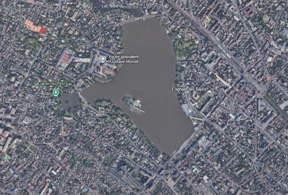 Terrain à ENGHIEN-LES-BAINS