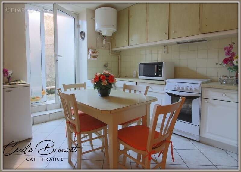 Maison à SAINT-LAURENT-DE-CERDANS