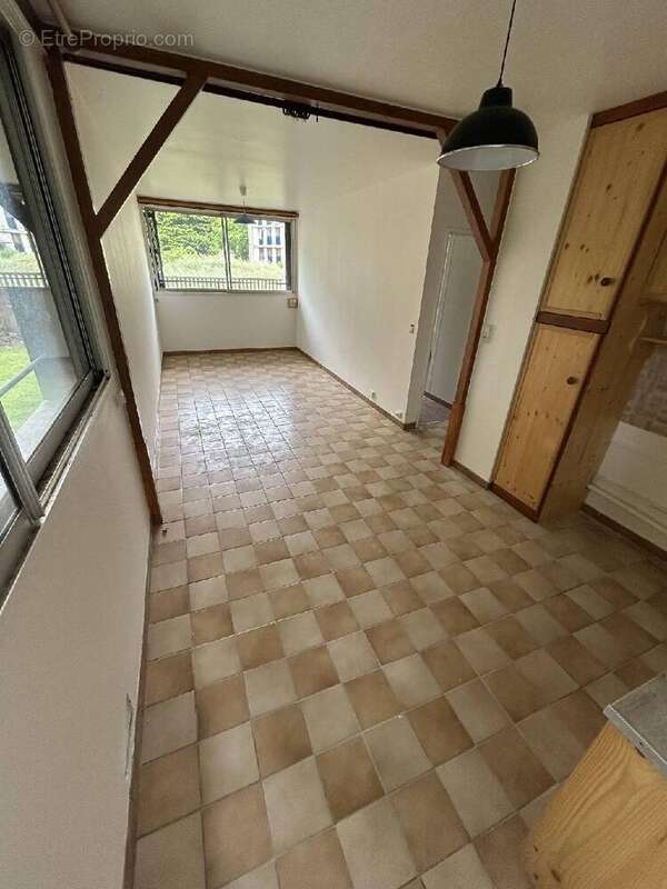 Appartement 40 m² à Savigny-Sur-Orge  - photo 2