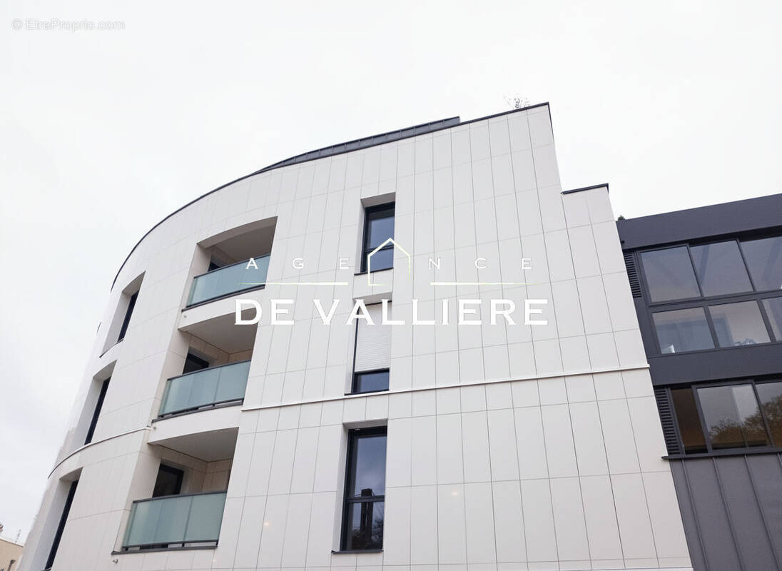 Appartement à SAINT-CYR-L'ECOLE