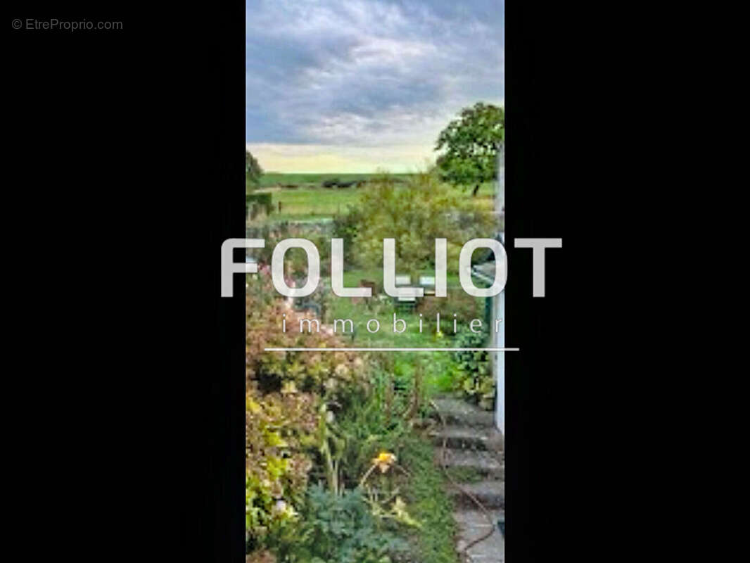 Maison à AGON-COUTAINVILLE