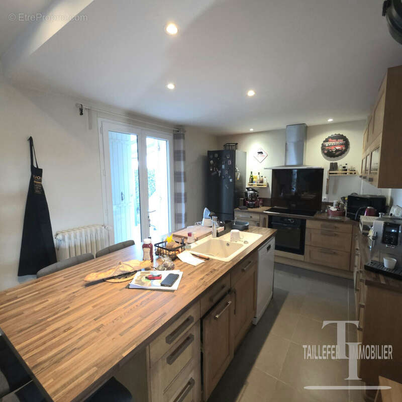 Maison à COULOUNIEIX-CHAMIERS