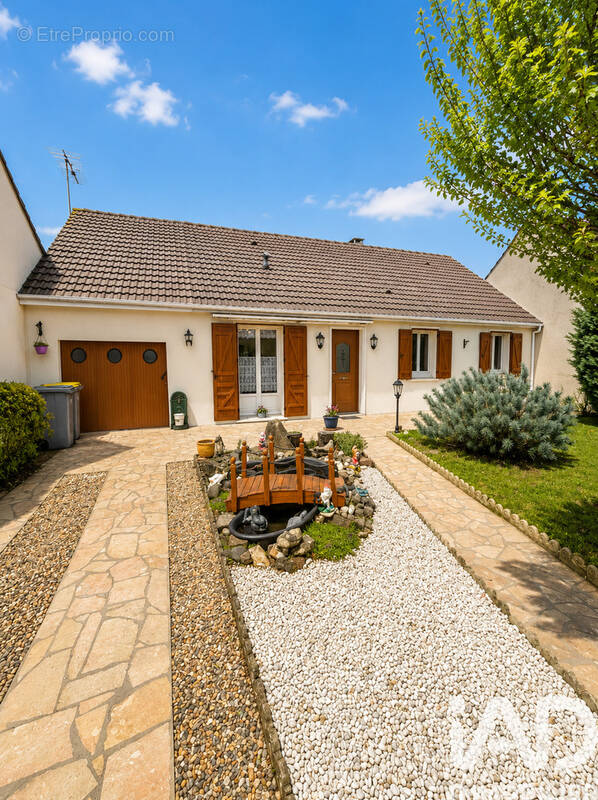 Photo 1 - Maison à CLAYE-SOUILLY