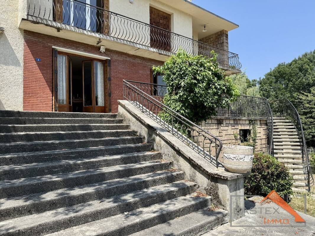 Spacieux T4 avec terrasse, jardinet et garage à Mane (31260) - photo 1