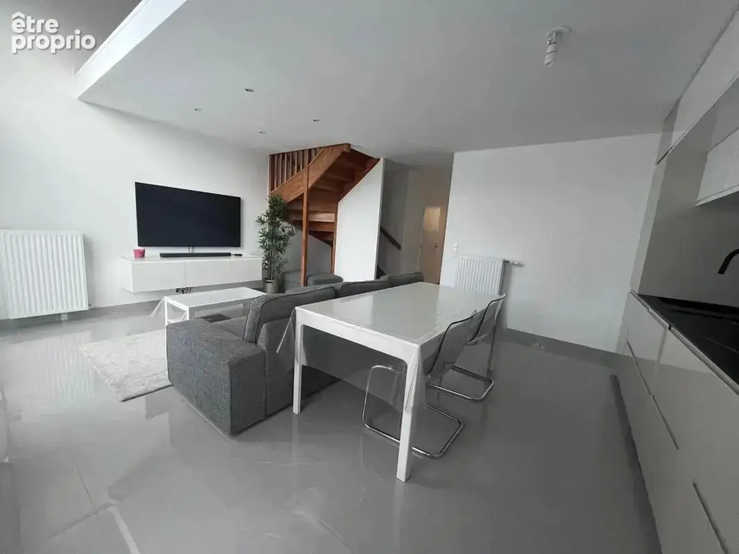 Maison de 4 pièces de 79 m² à Bondy - photo 6