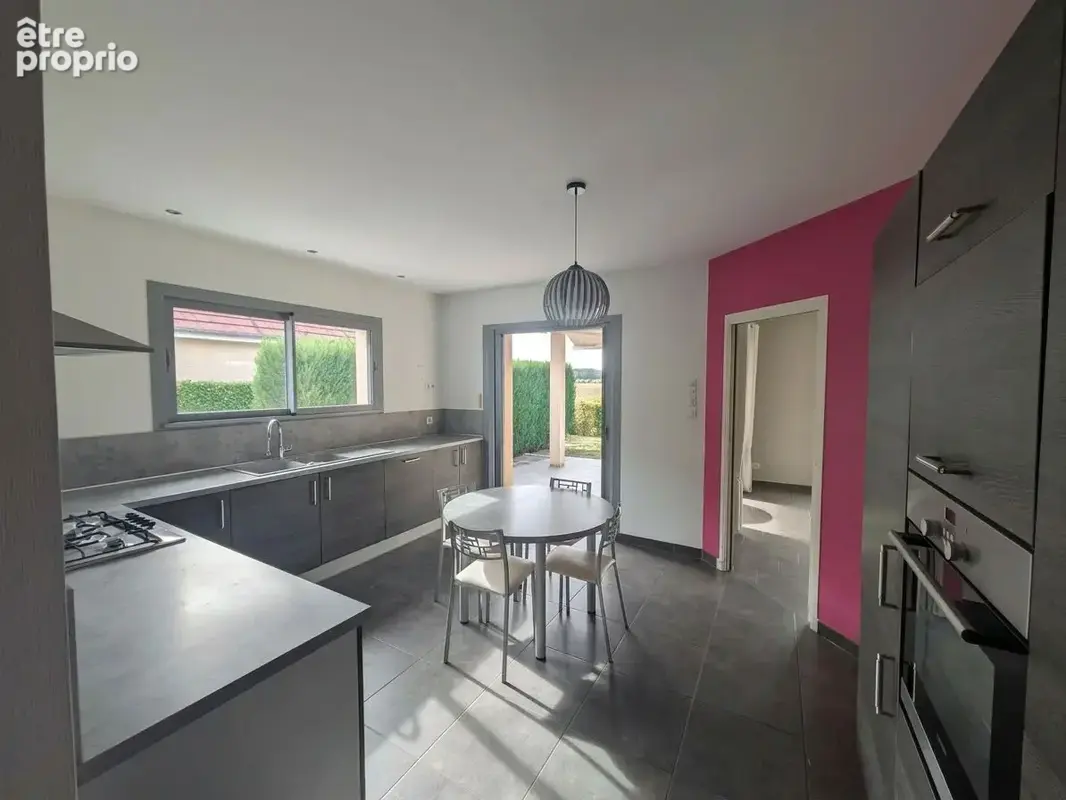 Maison 4 pièces 142 m² à vendre à Chatenoy-Le-Royal (71880) - photo 3