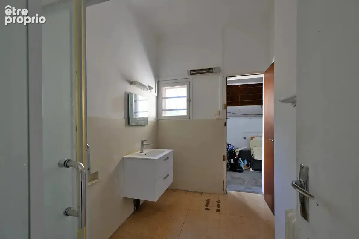 Maison de plain-pied 80 m² avec jardin et garage – Quartier prisé des Alyscamps! - photo 15