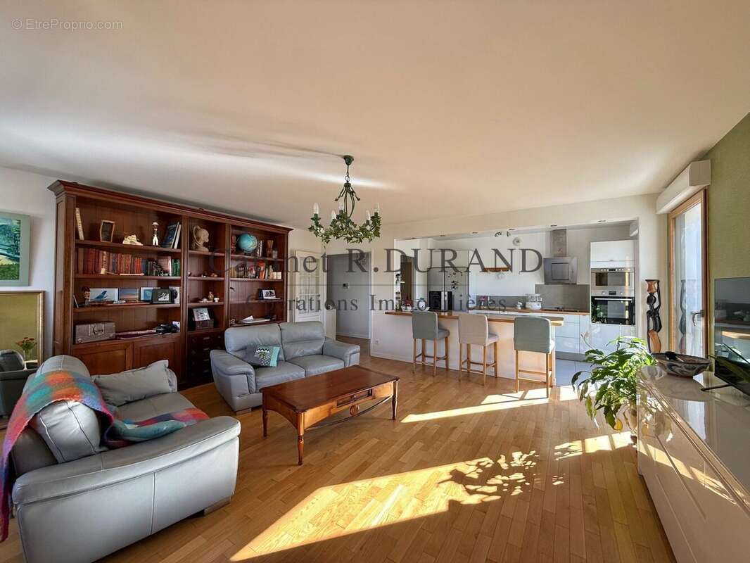 Appartement à COLOMBES