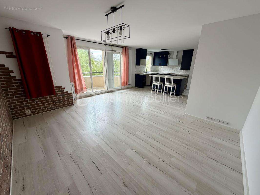 Appartement à MOISSY-CRAMAYEL