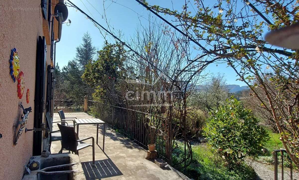 Maison à LA MOTTE-DU-CAIRE