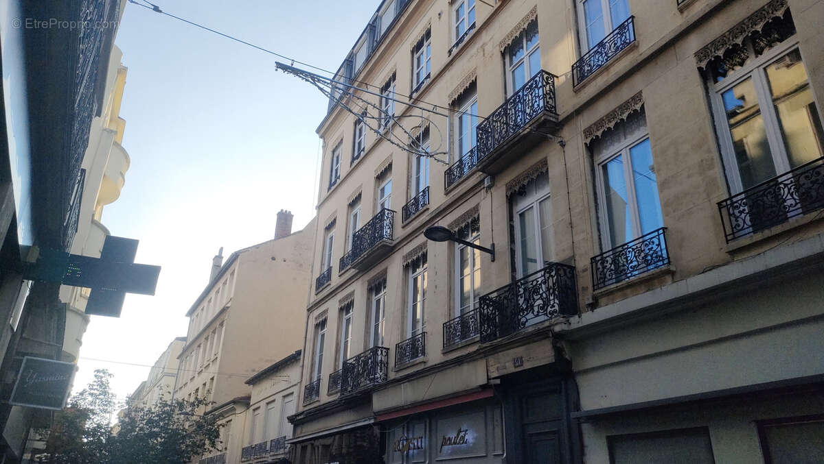 Appartement à SAINT-ETIENNE