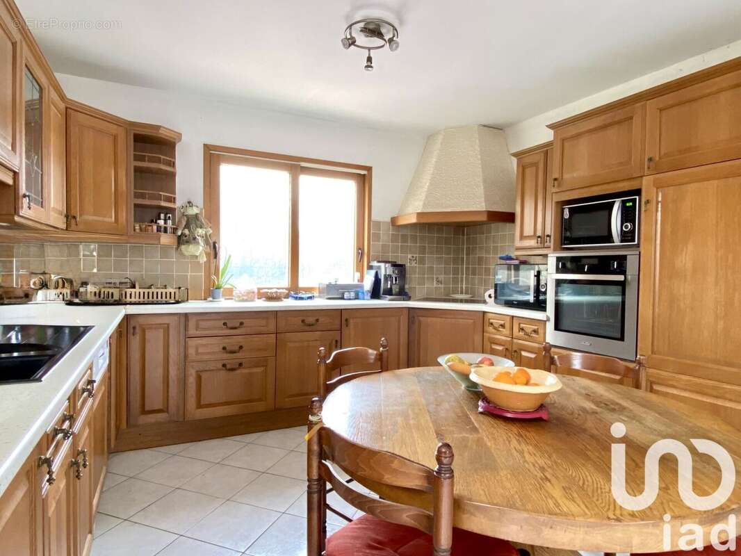 Maison 164 m² à Miniac-Morvan  - photo 4