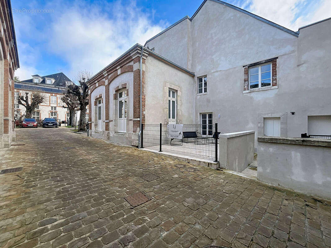 Appartement Orleans à aménager 98m² - photo 2