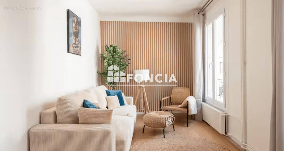 Appartement à PARIS-15E