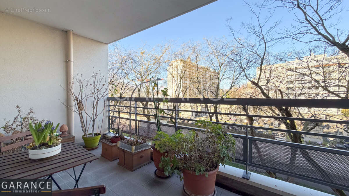 Appartement à PARIS-12E