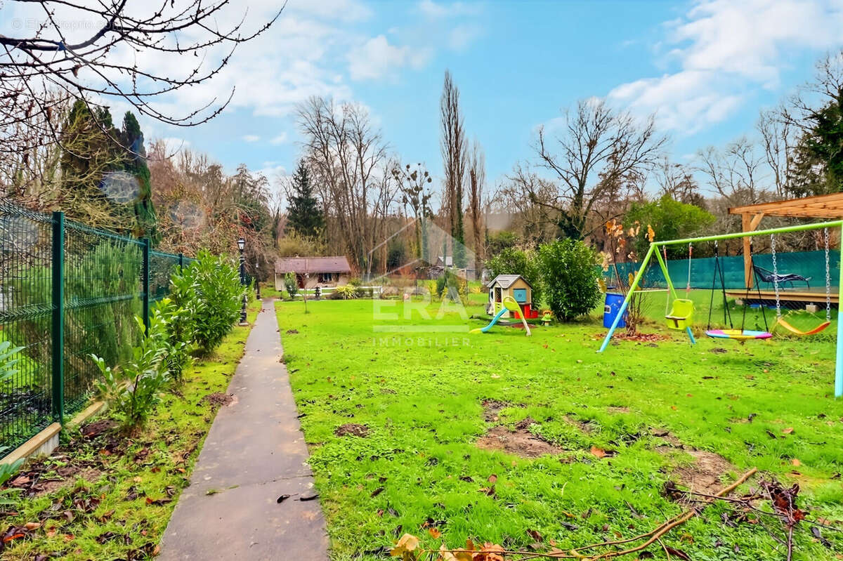 Maison à CHALO-SAINT-MARS