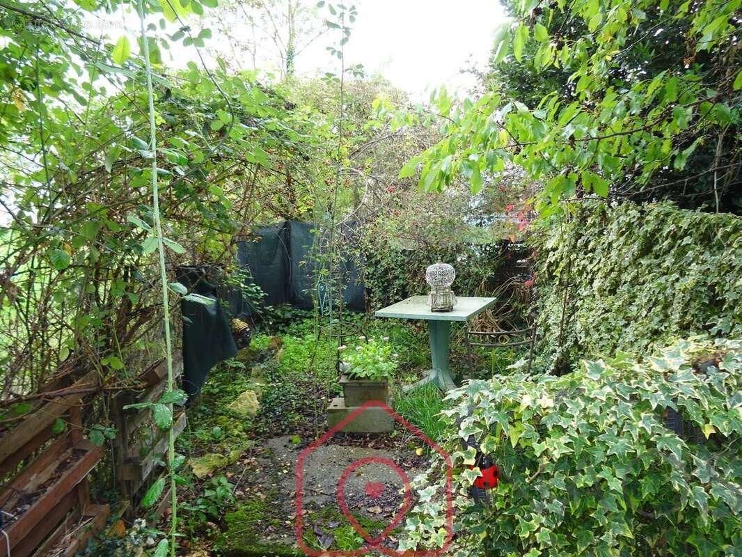 Maison à SAINT-DOULCHARD