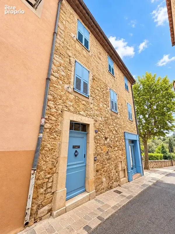Maison à VALBONNE
