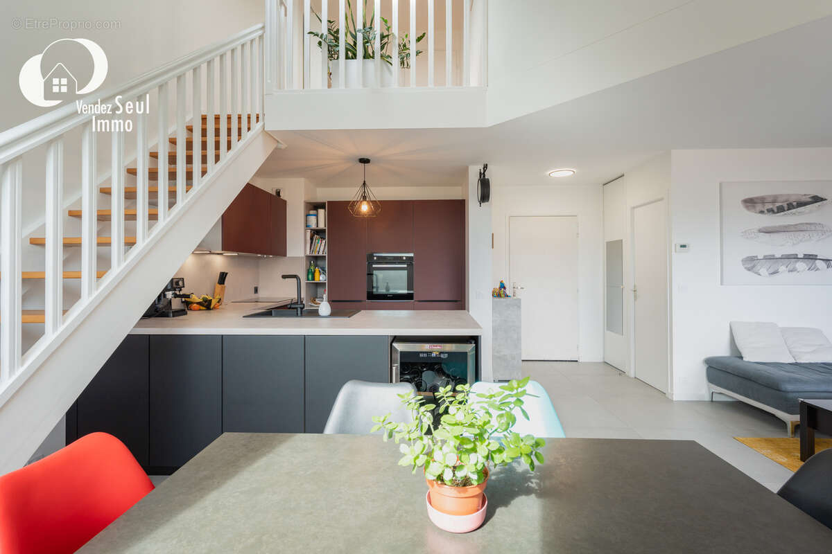 Appartement à POISY