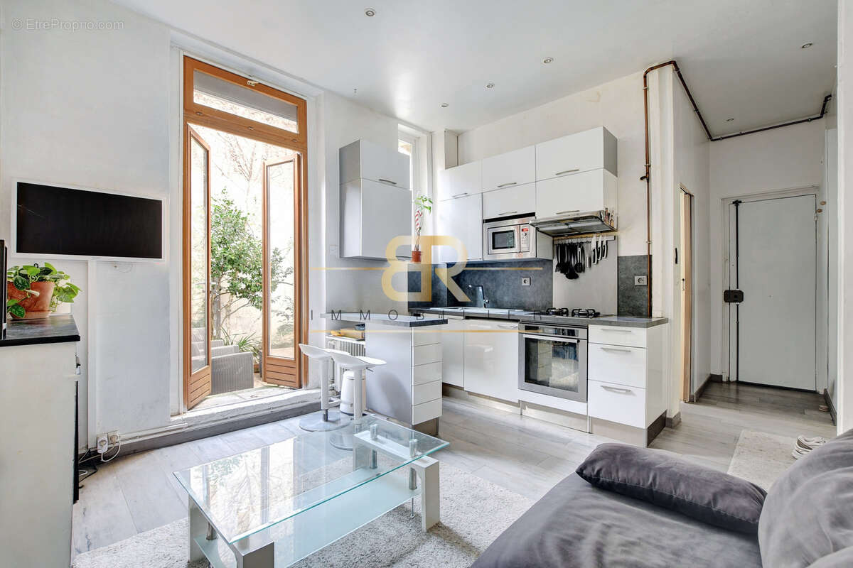 Appartement à PARIS-12E